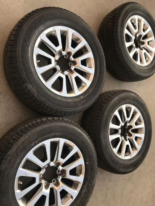 天津港汽车改装厂 原厂拆车轮毂轮胎批发商